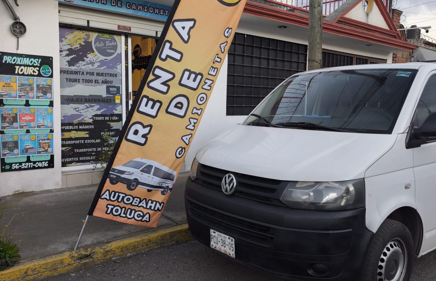 VAN EN AUTOBAHN TOLUCA